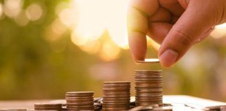 Οι φουσκωμένες εισφορές για τους ελεύθερους επαγγελματίες