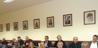 Έσπασε το «Πρότυπο μπετόν αρμέ»… Που να «μπει» και η απλή αναλογική!