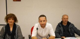 Γιατί στρέφετε τους εμπορο- επαγγελματίες ενάντια στους μικροπωλητές του παζαριού;