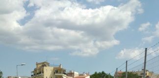 Ξανθιώτη, τον αράπη κι αν τον πλένεις, το σαπούνι σου χαλάς…