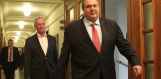 Ο Παν. Σγουρίδης αποκλειστικά στην «Θ»: Αν αποφασίσουμε συλλογικά να πέσει η κυβέρνηση, θα πέσει