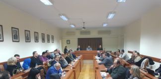 Έκτακτο Δημοτικό Συμβούλιο για την επίθεση κατά Φανουράκη ζητούν δεκαέξι μέλη του «σώματος»