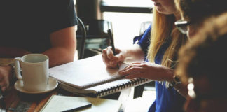 Έτσι θα λάβετε πίσω τον 13ο και 14ο μισθό: Η αίτηση που πρέπει να συμπληρώσετε