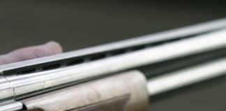Σοκ στην Ζαρκαδιά: Πυροβόλησε και τραυμάτισε τρία άτομα μέσα σε καφενείο