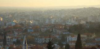 Καίνε τα…πάντα για να ζεσταθούν οι ξανθιώτες αλλά… πλήρης αδιαφορία για την αιθαλομίχλη