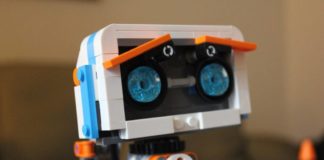 Οι «RoboSpecialists» κόβουν την πρωτοχρονιάτικη πίτα τους