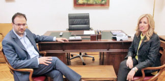 ΦΤΟΥ… σκουλικομυρμιγκότρυπα!