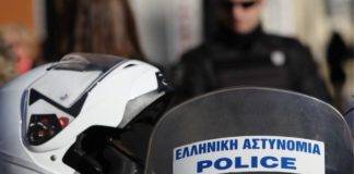 Στα χέρια της αστυνομίας ο απατεώνας που εξαπατούσε και έκλεβε ηλικιωμένες γυναίκες