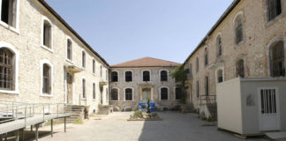 Περίεργη εμμονή Δημαρχόπουλου για την παραχώρηση της Καπναποθήκης στο Δ.Π.Θ