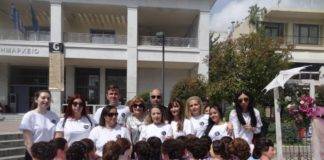 Περίτεχνα και… καλλιτεχνικά χτενίσματα παρουσιάσθηκαν χθες στην κεντρική πλατεία Ξάνθης