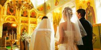 Προτιμούν τα «σκαλιά» της Εκκλησίας από αυτά του «Δημαρχείου» τα νέα ζευγάρια στην Ξάνθη