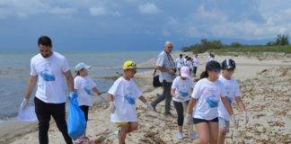 Μαθητές όλων των «βαθμίδων» καθάρισαν την παραλία Ερασμίου στα πλαίσια της Παγκόσμιας Ημέρας Περιβάλλοντος