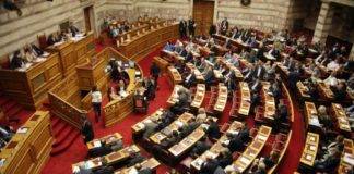 Ανανέωση στην ΑΜΘ. Μόνο 5 στους 17 βουλευτές επανεξελέγησαν