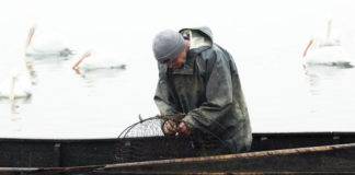 Σοβαρό επεισόδιο στον Έβρο: Τούρκοι στρατιώτες απείλησαν με όπλα Έλληνες ψαράδες… μέσα σε Ελληνικό έδαφος!