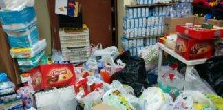 Συλλογή ειδών παντοπωλείου για τις άπορες τρίτεκνες οικογένειες
