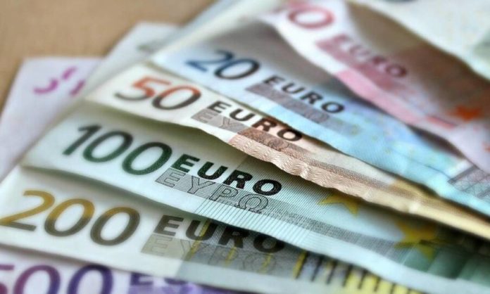 bank-note-209104_960_720