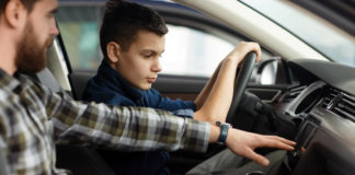 Οι προϋποθέσεις για δίπλωμα οδήγησης στα 17