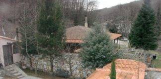 «Εξαπατούν τον λαό»