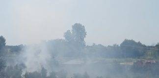 Συμβαίνει τώρα: Φωτιά σε αποθήκη στα Πηγάδια Ξάνθης (φωτογραφίες και βίντεο)