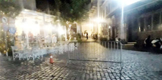 Το «κιγκλίδωμα», οι κώνοι και η μερική απαγόρευση οχημάτων στην είσοδο της Παλιάς Ξάνθης