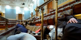 Οι 20 φωτογραφίες από την εισβολή στο Καπιτώλιο που συγκλόνισαν τον κόσμο