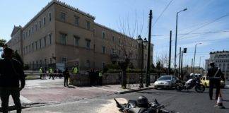 Τροχαίο δυστύχημα στη Βουλή: Εντοπίστηκε ο οδηγός ταξί – Δίνει κατάθεση την Τρίτη