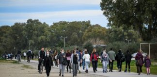 Κούλουμα σε κοντινό πάρκο και sms