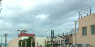 Εννιά κουβάδες με…αυτοσχέδια ποτά, βρέθηκαν στις Φυλακές Κομοτηνής