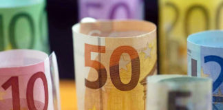 Κατώτατος μισθός: Ανακοινώθηκε η αύξηση του – Πόσα χρήματα θα πάρουν οι εργαζόμενοι