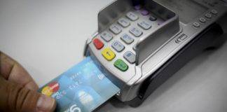 Έρχονται οι e-αποδείξεις με έκπτωση φόρου έως 2.200€ και η νέα φορολοταρία με δώρα έως 100.000€