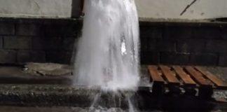 Έσπασε ο κεντρικός αγωγός νερού στη Γκιώνα- Άμεση επιδιόρθωση από τα συνεργεία της ΔΕΥΑΑ