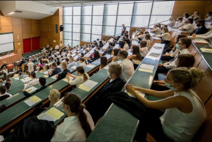 ΕΞΕΤΑΣΤΙΚΗ