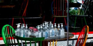 Αλλάζουν όλα σε ψώνια και εστίαση για τους ανεμβολίαστους