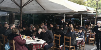 Τι θα γίνει με τους ανεμβολίαστους στην εστίαση και τις μάσκες σε κλειστούς χώρους