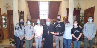 Το 2ο Γυμνάσιο Ξάνθης, κοντά στα παιδιά της Ουκρανίας – Επέδωσαν το ποσό στον Μητροπολίτη