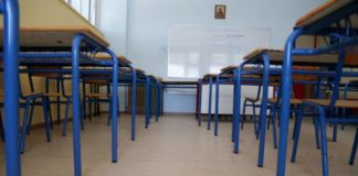 Πανελλαδικές: Προτιμούν τα φροντιστήρια από τα… σχολεία οι τελειόφοιτοι