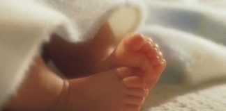 Νεογέννητο πνίγηκε με το γάλα του και πέθανε μέσα στο νοσοκομείο