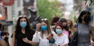 Γεωργιάδης: Δεν αυξάνεται ο ΦΠΑ στις μάσκες