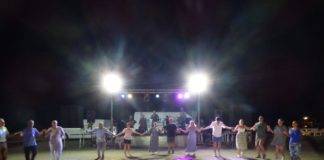 Το «γλέντησαν» με την ψυχή τους στην παραδοσιακή ψαράδικη βραδιά στο Π. Λάγος