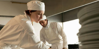 Αγγελία εργασίας για ξενοδοχείο στη Θάσο.