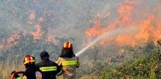 Έρχεται επίδομα κινδύνου για τους μόνιμους πυροσβέστες, ρύθμιση για υπερωρίες όταν υπάρχει «συναγερμός»