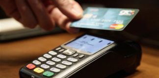 Έρχονται POS… παντού: Τέλος στο «υποχρεωτικά μετρητά» σε ταξί, περίπτερο και γυμναστήριο