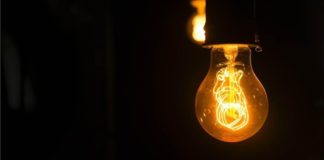 Ρεύμα: Ποια μέτρα εξετάζονται για να αποφύγουμε τα μπλακάουτ