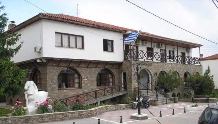 Prosotsani_Drama_Town_Hall