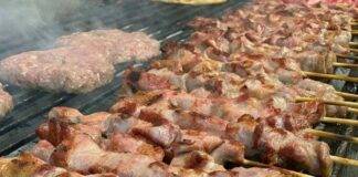 Γιορτές Παλιάς Πόλης: Κινήθηκε αυξητικά η κρεαταγορά στην Ξάνθη, αλλά… κρέατα σε μαγκάλια συλλόγων μέχρι και από… Αθήνα!