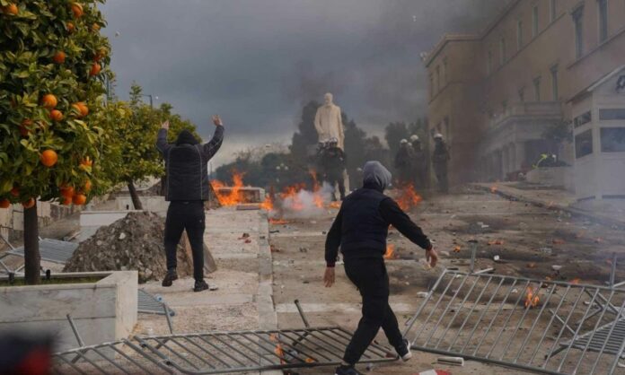 epesodia-syntagma-2