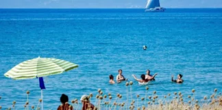 Δικαίωμα στην «σπαστή» καλοκαιρινή άδεια αποκτούν οι μισθωτοί με το νέο εργασιακό νομοσχέδιο