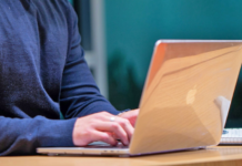 «Δαίδαλος» και «Pharos»: Πώς η Τεχνητή Νοημοσύνη βάζει τέλος στα ρουσφέτια στο Δημόσιο