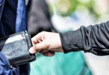 Καβάλα: «Μακρυχέρης» έκλεψε πορτοφόλι και άρχισε τις αγορές…