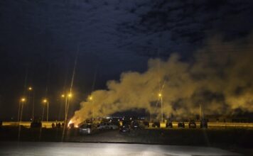 Βγήκαν τα τρακτέρ των αγροτών στην διασταύρωση του χωριού Κυψέλη